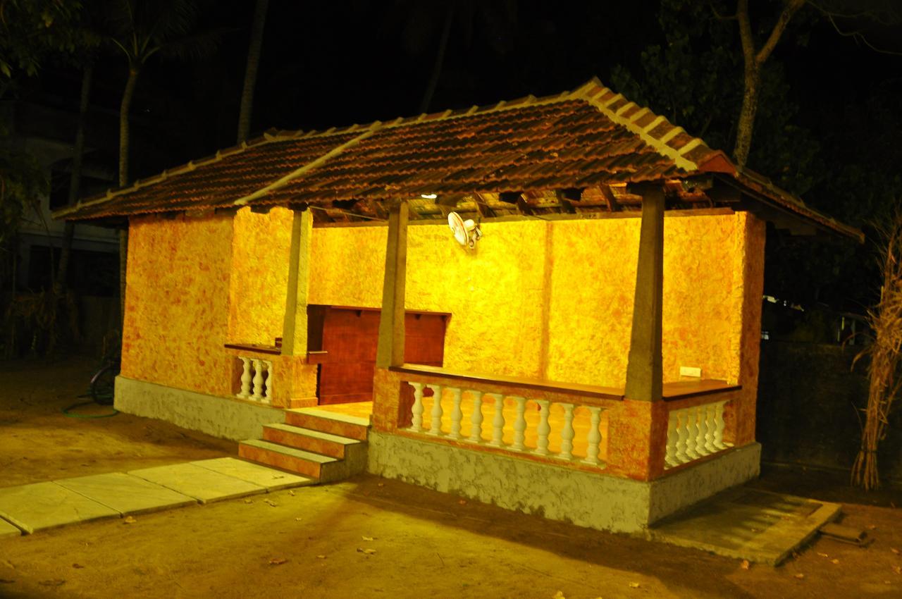 Palm Beach Villa Cherai Beach Exterior photo